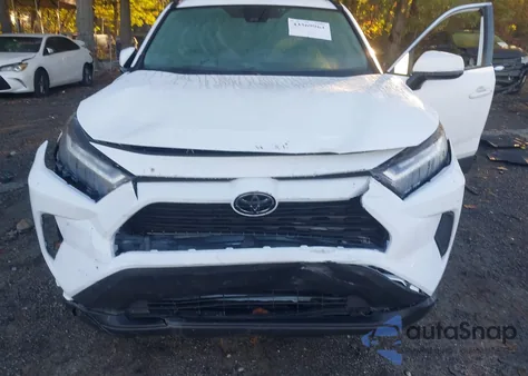 2025 Toyota Rav4 Xle z USA, uszkodzony, nr VIN 2T3W1RFV2SW419240